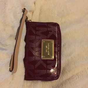 Micheal kors wristlet